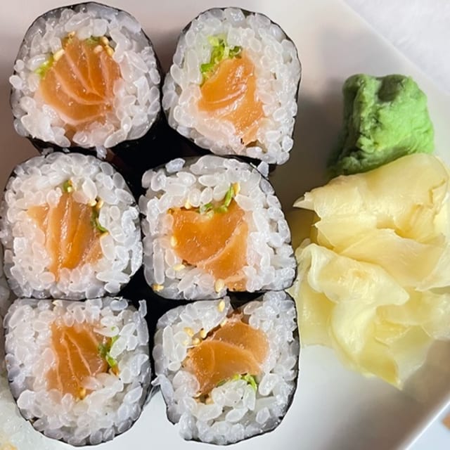 Salmon Scallion Roll.
