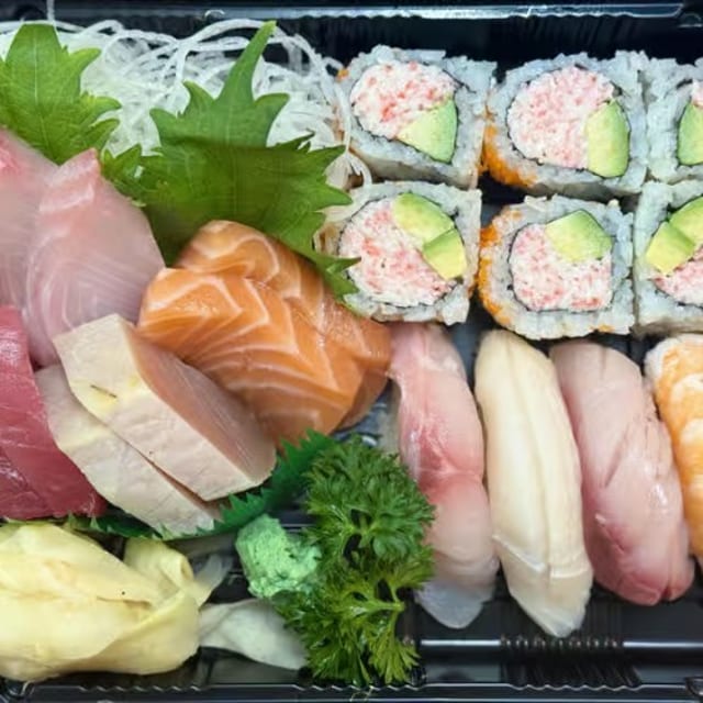 Sushi & Sashimi Combo Entree.
